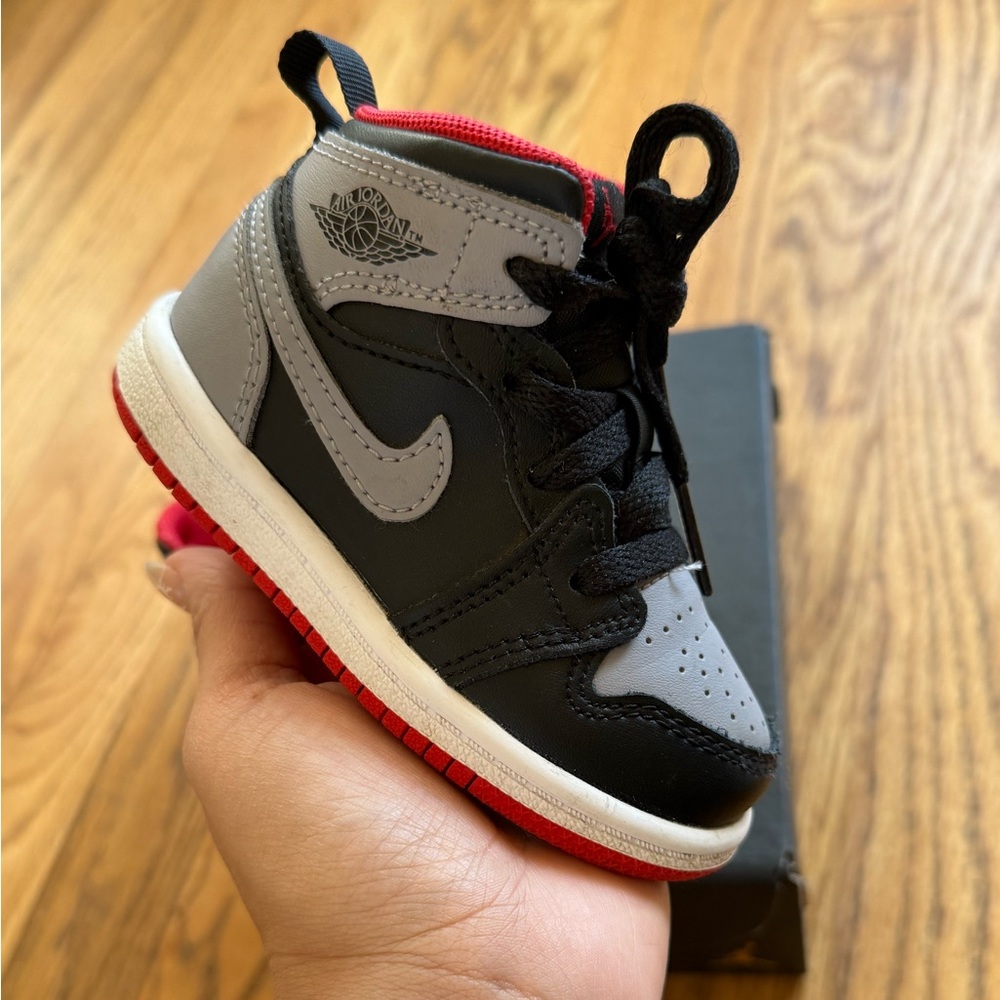 Nike - Jordan 1 Mid TD 
Size 5
Black/Gray/Fire Red - Picture 9 of 13